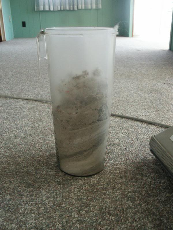 07-08-04vacuumdirt011.jpg
